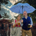 1104 Der günstige Stockschirm im Rautendesign zum Oktoberfest
